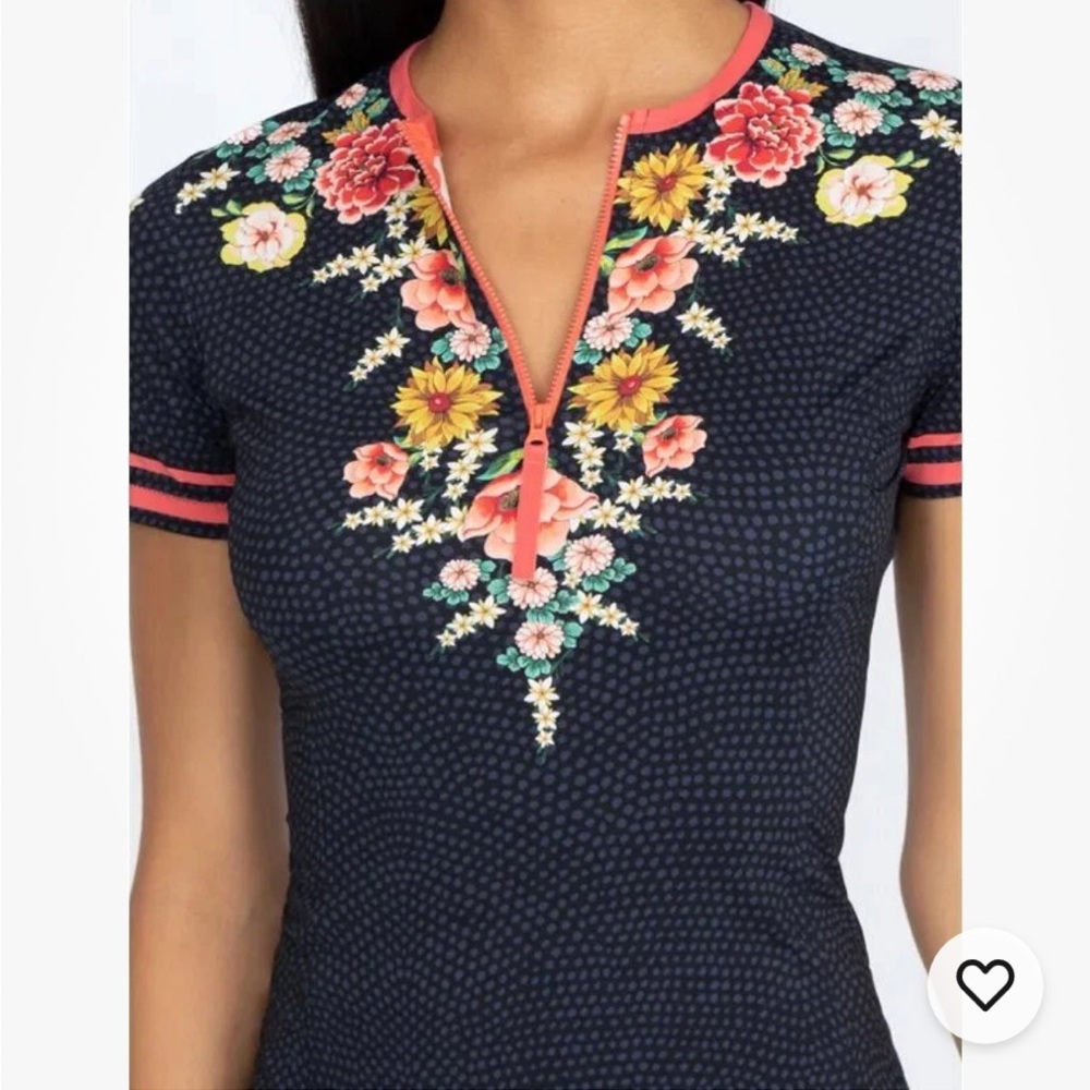 Johnny Was MIA Sporty Surf Shirt Floral Size Medium NWT and Box! - Picture 4 of 8